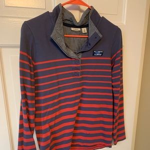 L.L Bean top